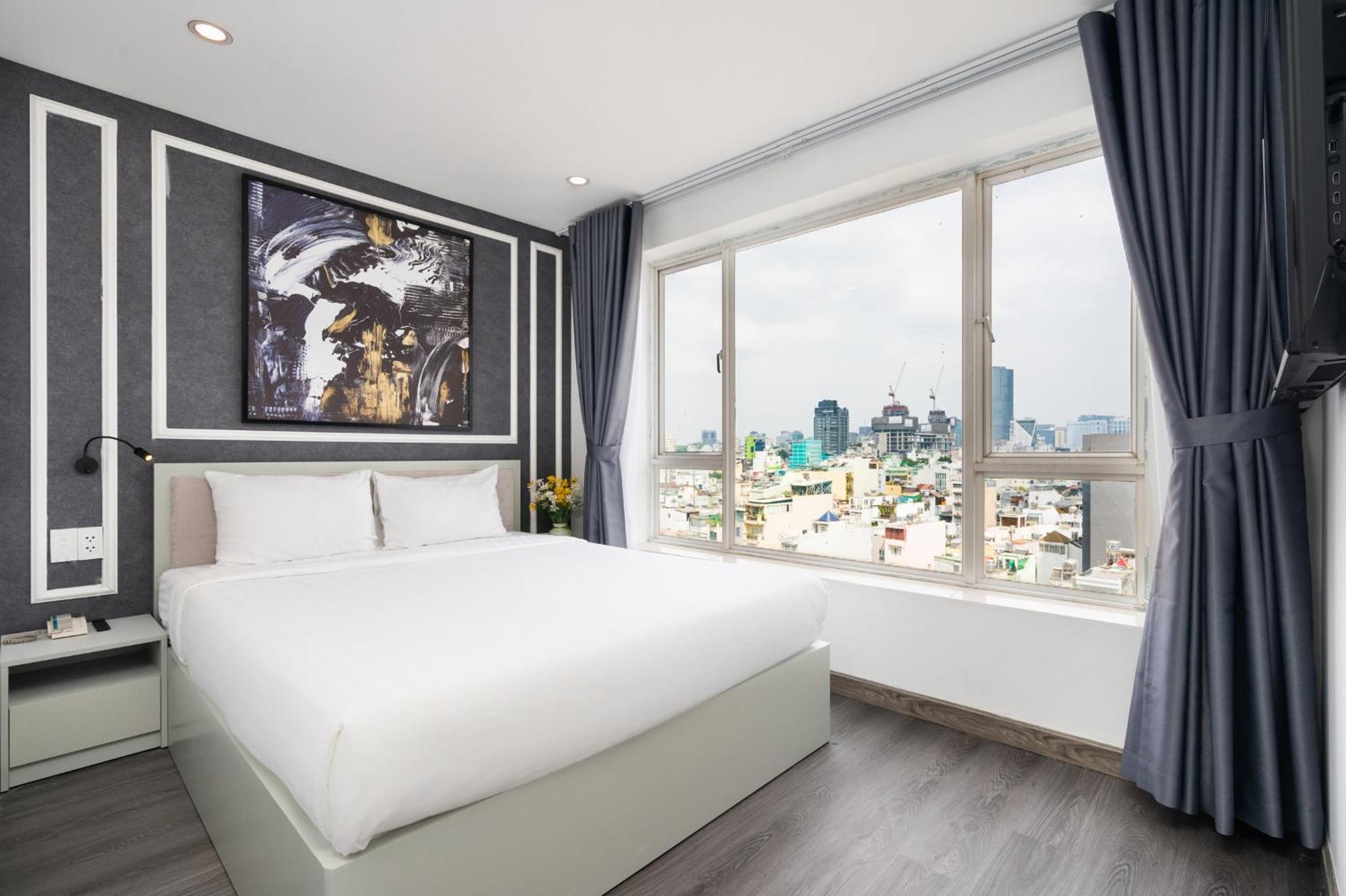 Huazhu Hotel Thành Pho Ho Chí Minh Esterno foto